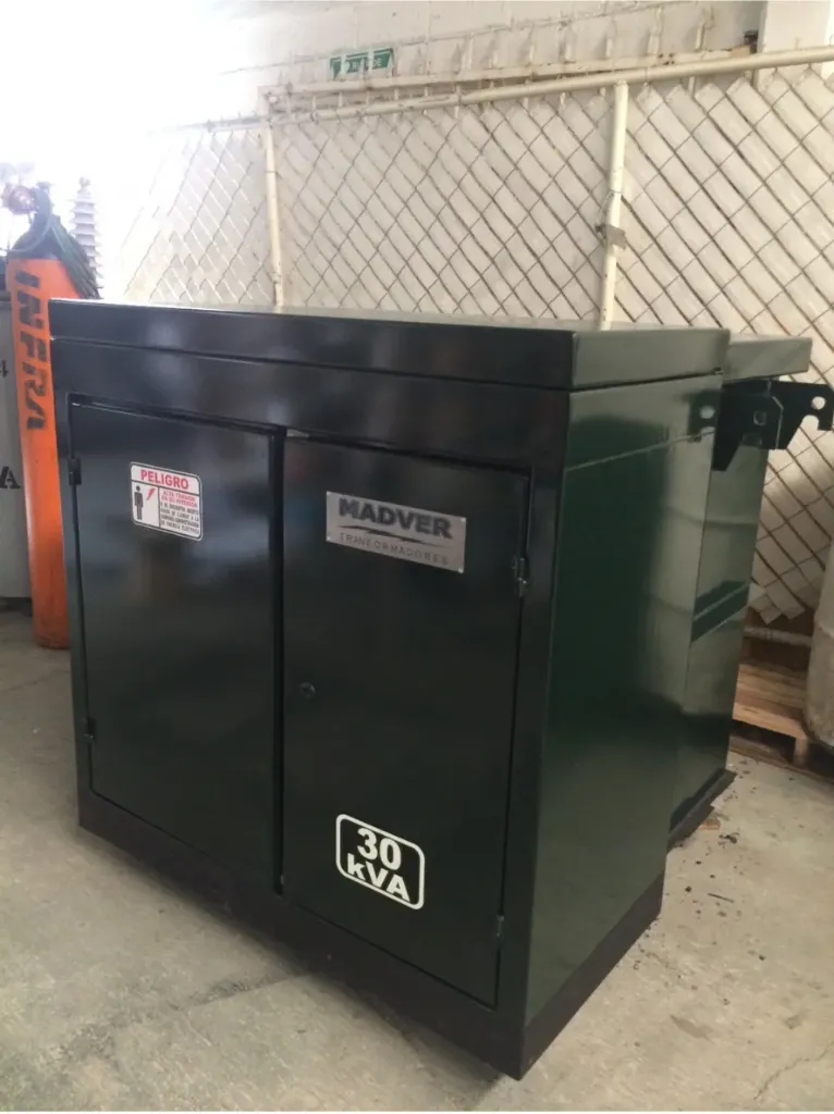 [PD-30-13.2kV-480/277v-R-Δ/Υ-Al~Al] Transformador tipo Pedestal 30 kVA (Radial, 13200 V, 480/277v, Delta/Estrella, Al~Al)